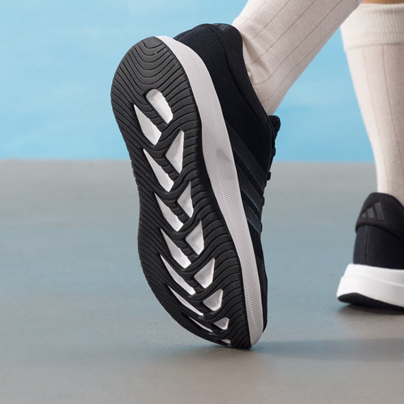 New Adidas JQ6404 Women Breath - огляд і ціна Shock Absorbing Gym Trainers